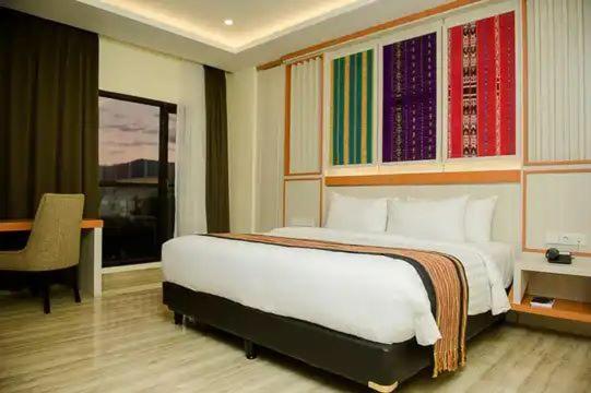 Hotel Simfony Alor Kalabahi Esterno foto